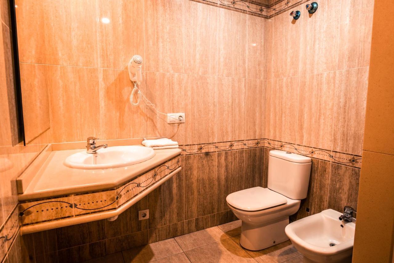 Apartaments Yaco Лорет де Мар Екстериор снимка